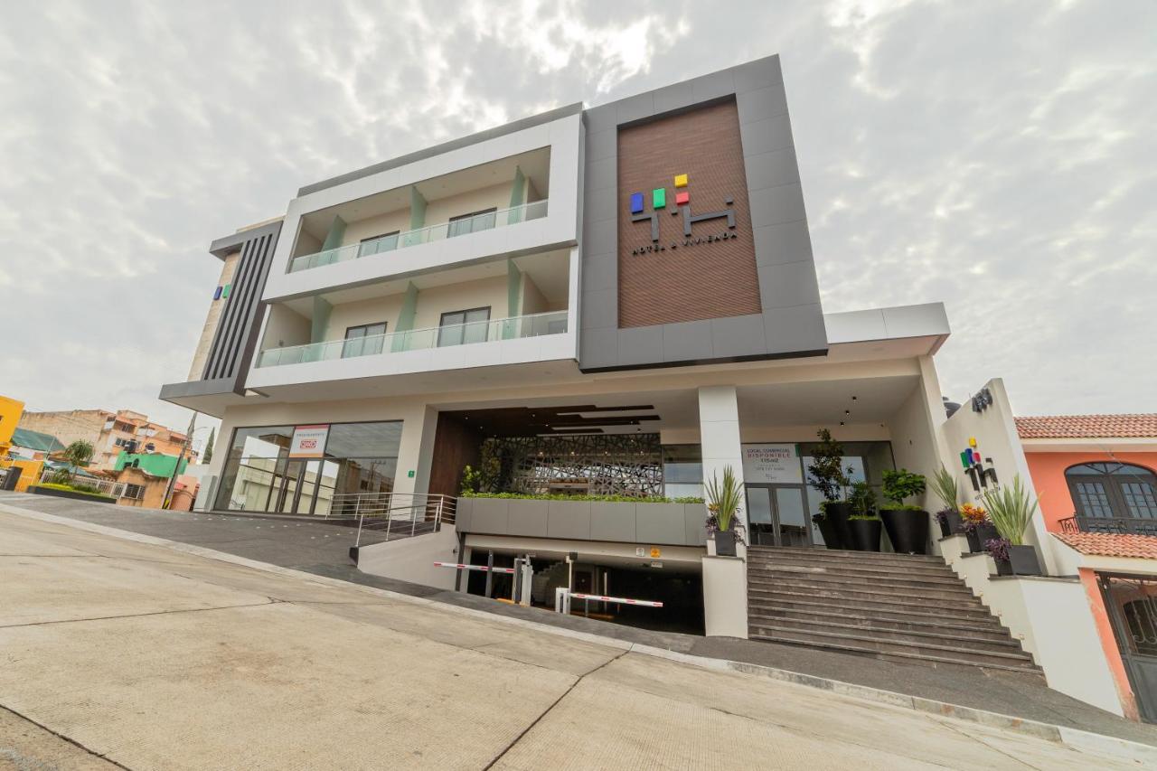 Th Hotel & Vivienda Tepatitlan Esterno foto