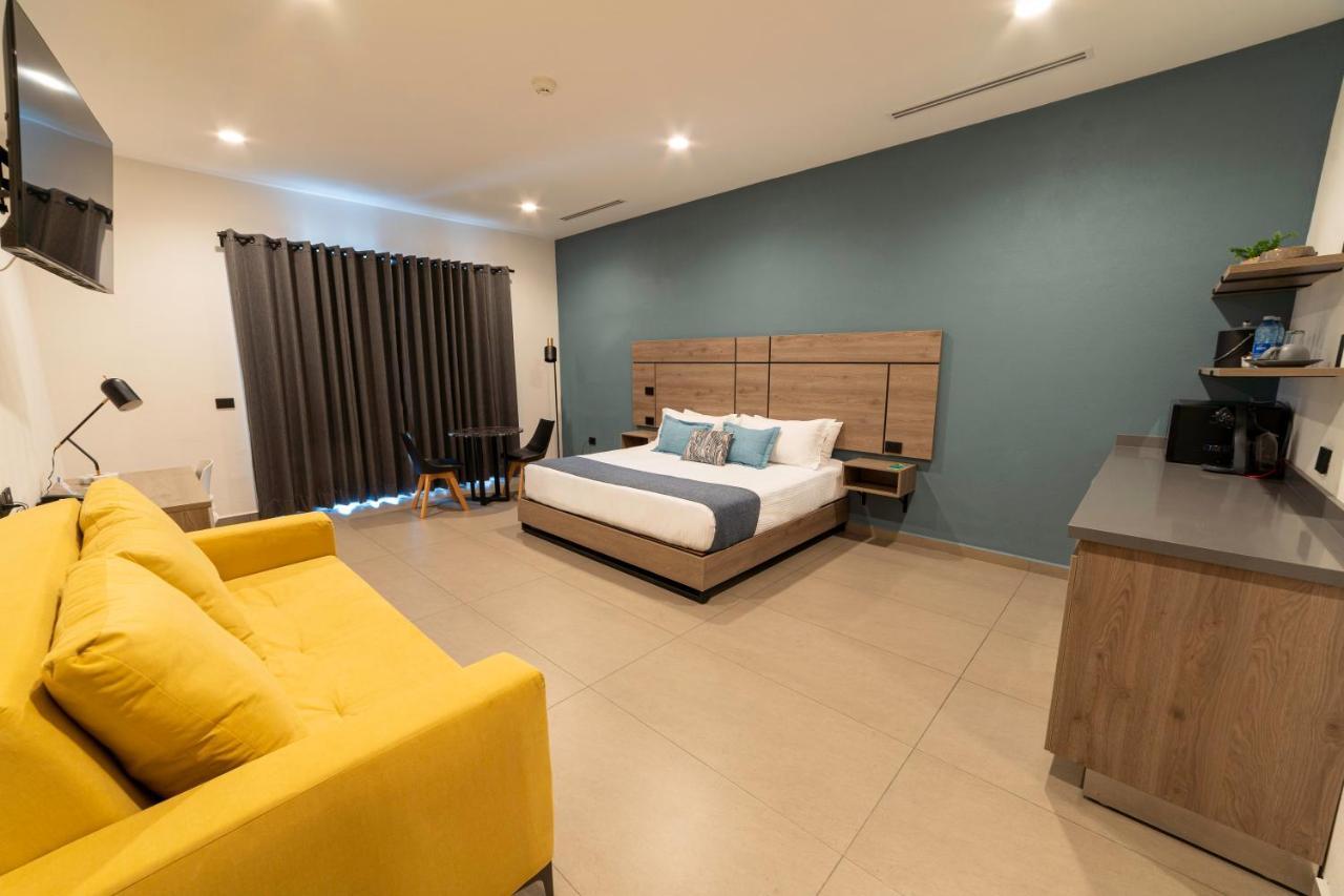 Th Hotel & Vivienda Tepatitlan Esterno foto
