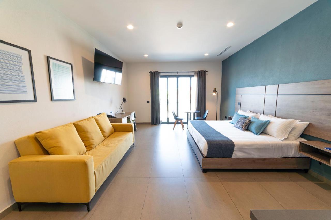Th Hotel & Vivienda Tepatitlan Esterno foto