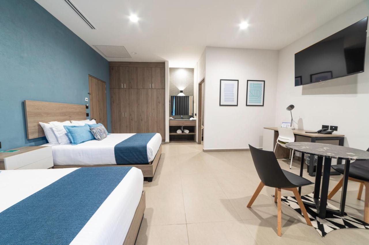 Th Hotel & Vivienda Tepatitlan Esterno foto