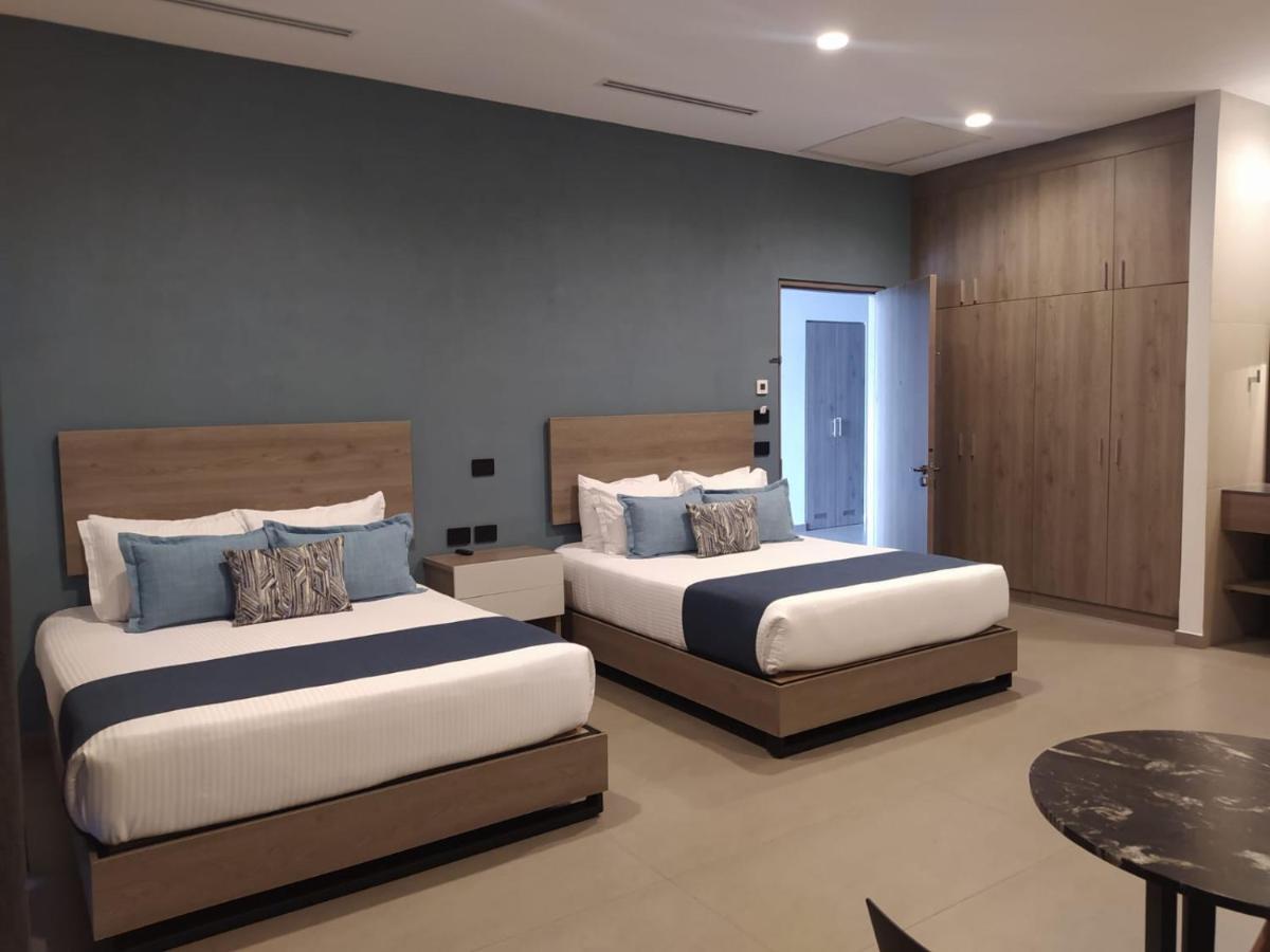 Th Hotel & Vivienda Tepatitlan Esterno foto